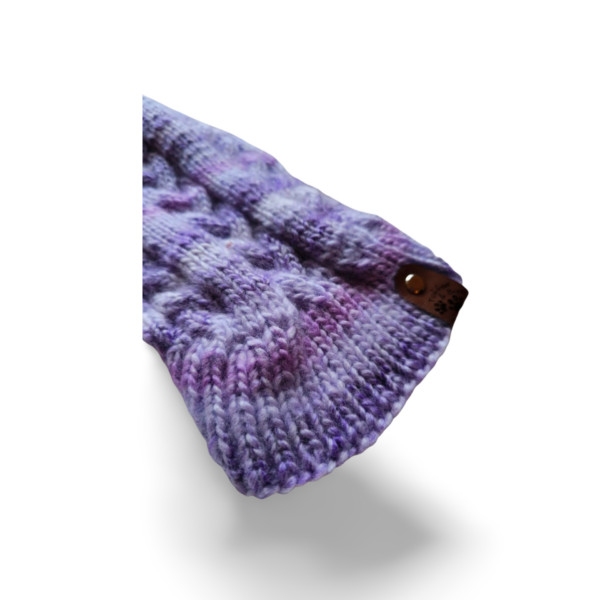 Strickpullover mit Rollkragen – Ringelchen | Flieder mit Zopfmuster – Bild 4