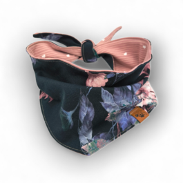 Hundehalstuch | Blumen auf Schwarz