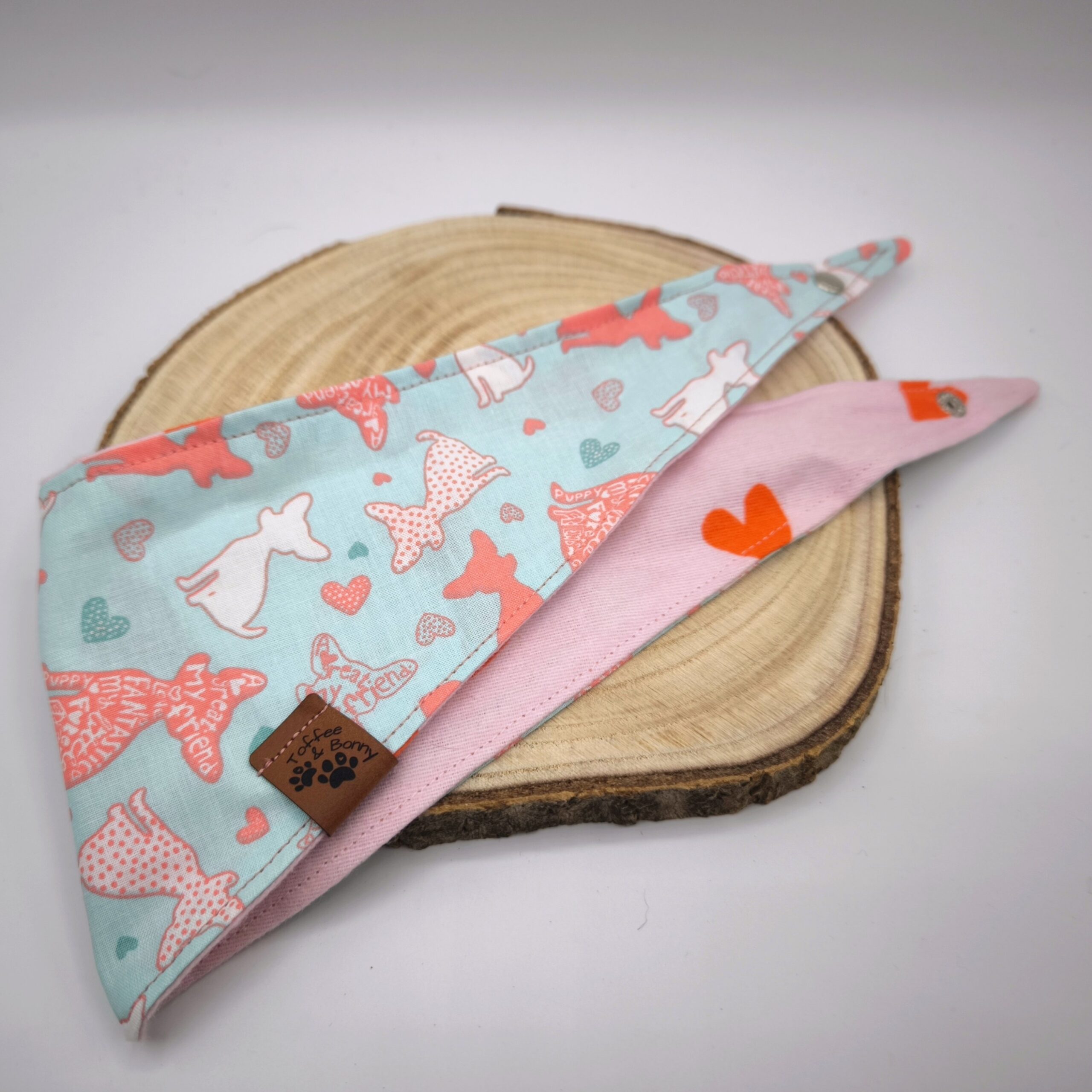Hundehalstuch | „Chihuahua Love & Hearts“ mit Druckknopf – Bild 4